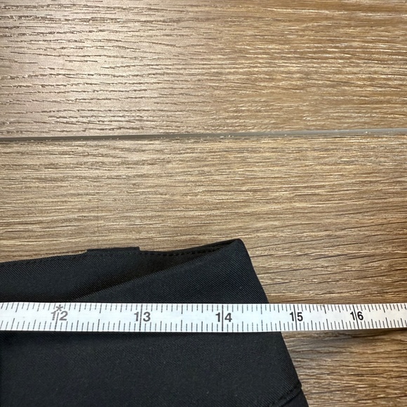 Nike Women's Dri-Fit Golf Skort, Black, size 4, Button Closure, Athletic - Picture 10 of 13